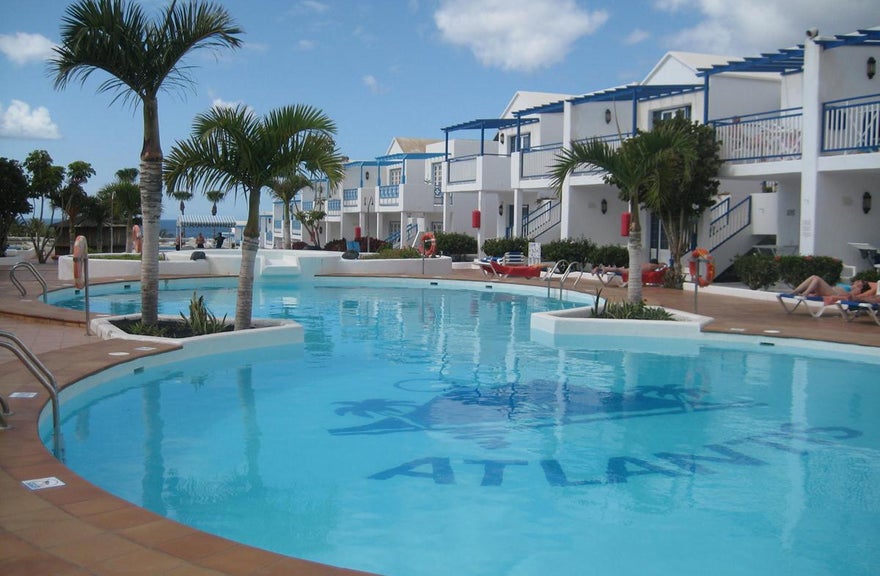 Atlantis Las Lomas Apartments