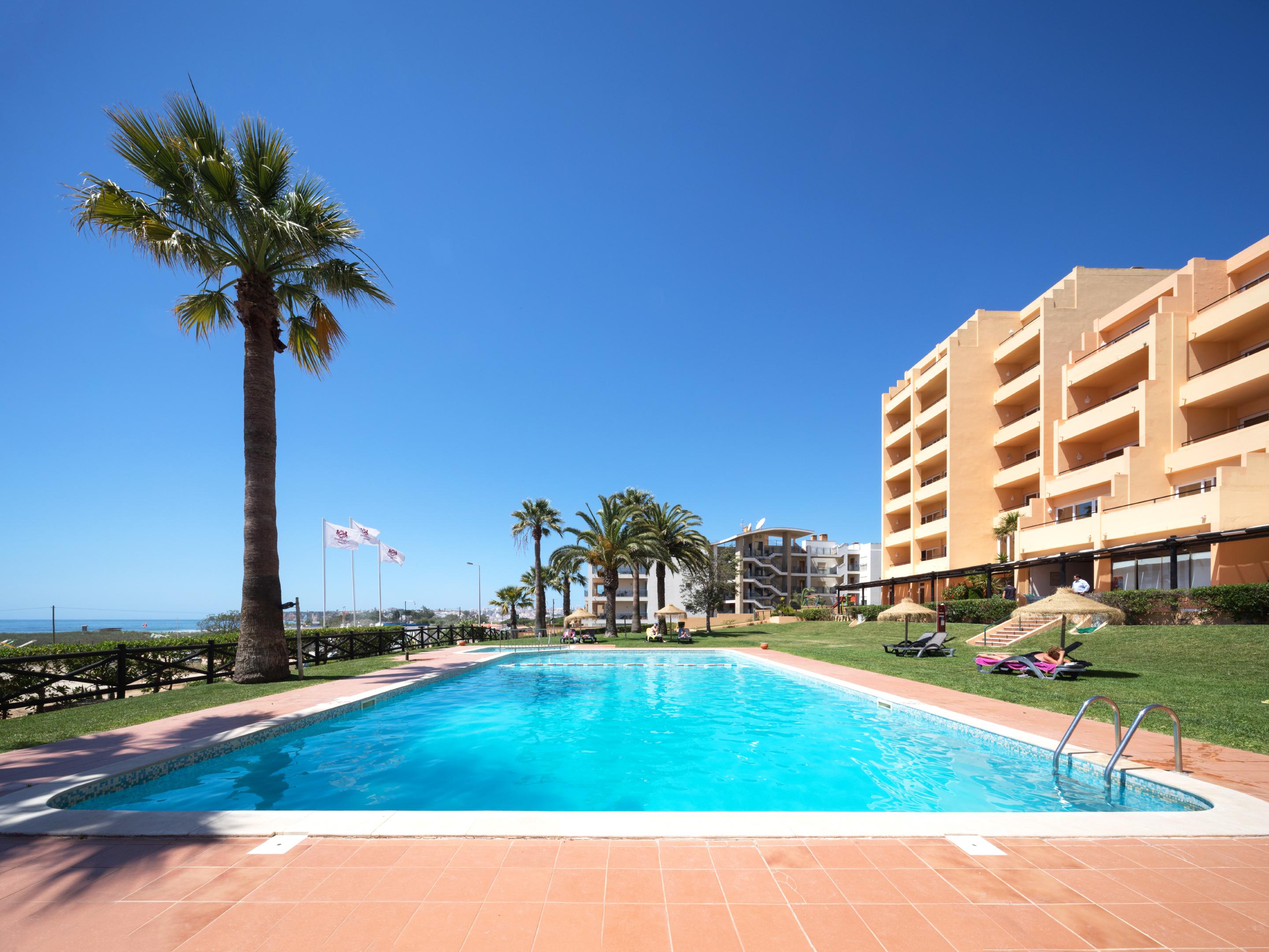 Dom Pedro Meia Praia Beach Club Hotel Lagos Algarve Dom Pedro Meia Praia Beach Club Hotel Lagos Algarve